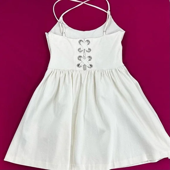 Guess White Skater Mini Dress Tie-Up Back Bodycon Fit & Flare Sleeveless‎ Size 6 - Picture 3 of 17